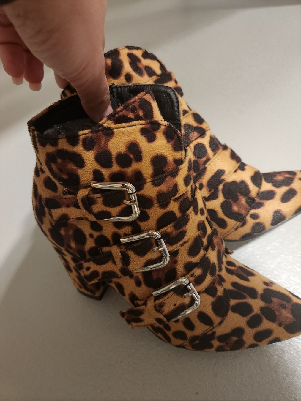 Scarpe da donna: Stiefeletten – Nuovo (secondo la descrizione) da Wolhusen venduto da bryman 1