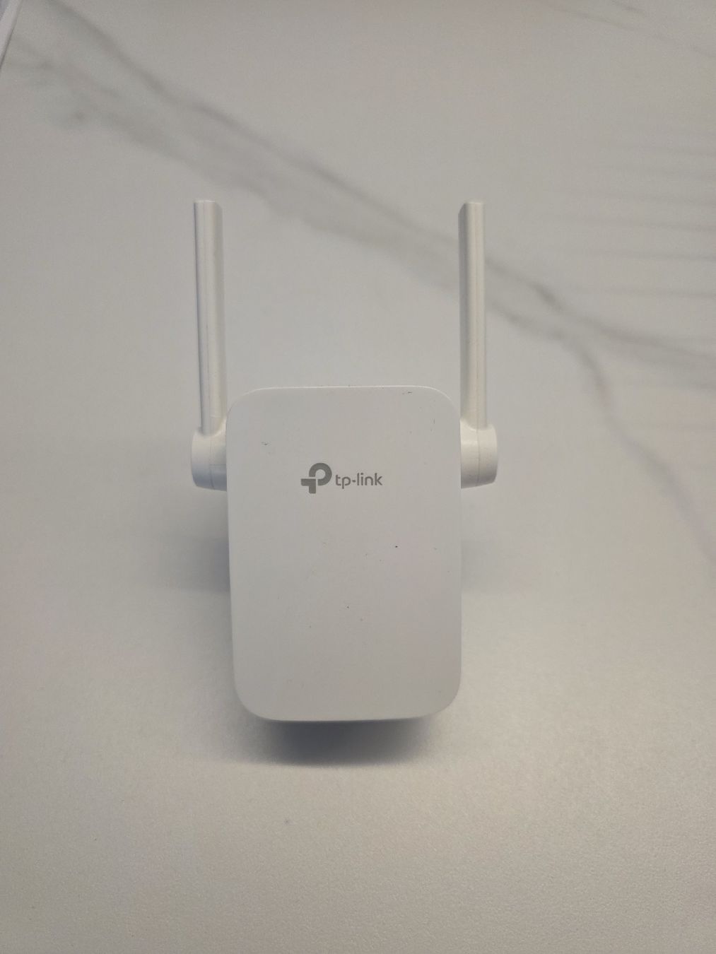 TP-Link WiFi: TP-Link RE305 AC1200 WLAN-Repeater / Range Extender – D'occasion à Biel/Bienne par ast_9gtk