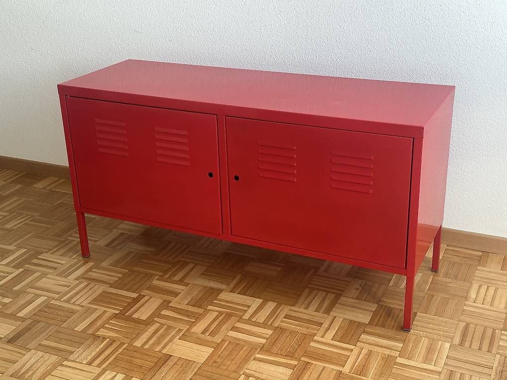 Ikea Armadi: IKEA PS Rot Sideboard Schrank – Usato da Zürich venduto da obucklin