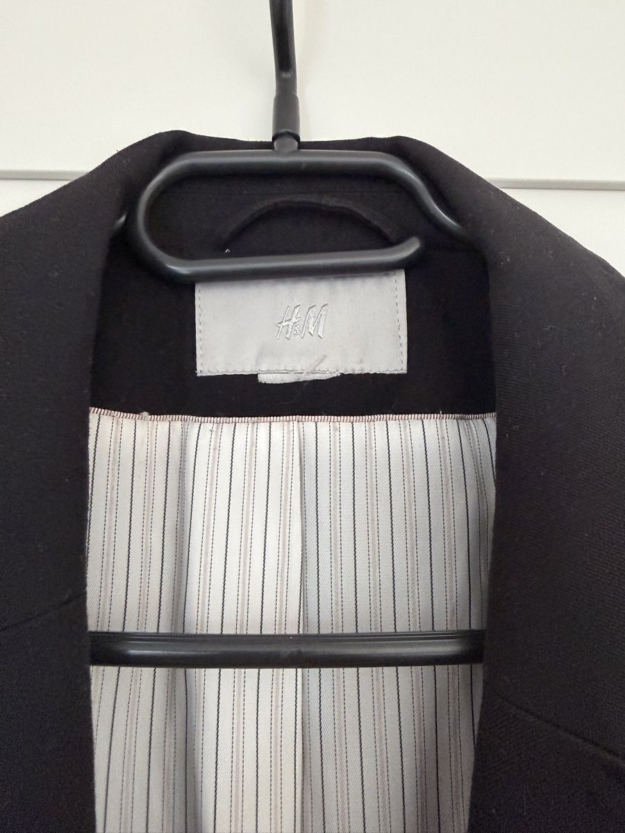 H&M Completi & Tailleur: Blazer schwarz Grösse M | H&M mit Mängel – Usato da Winterthur venduto da saram26 1