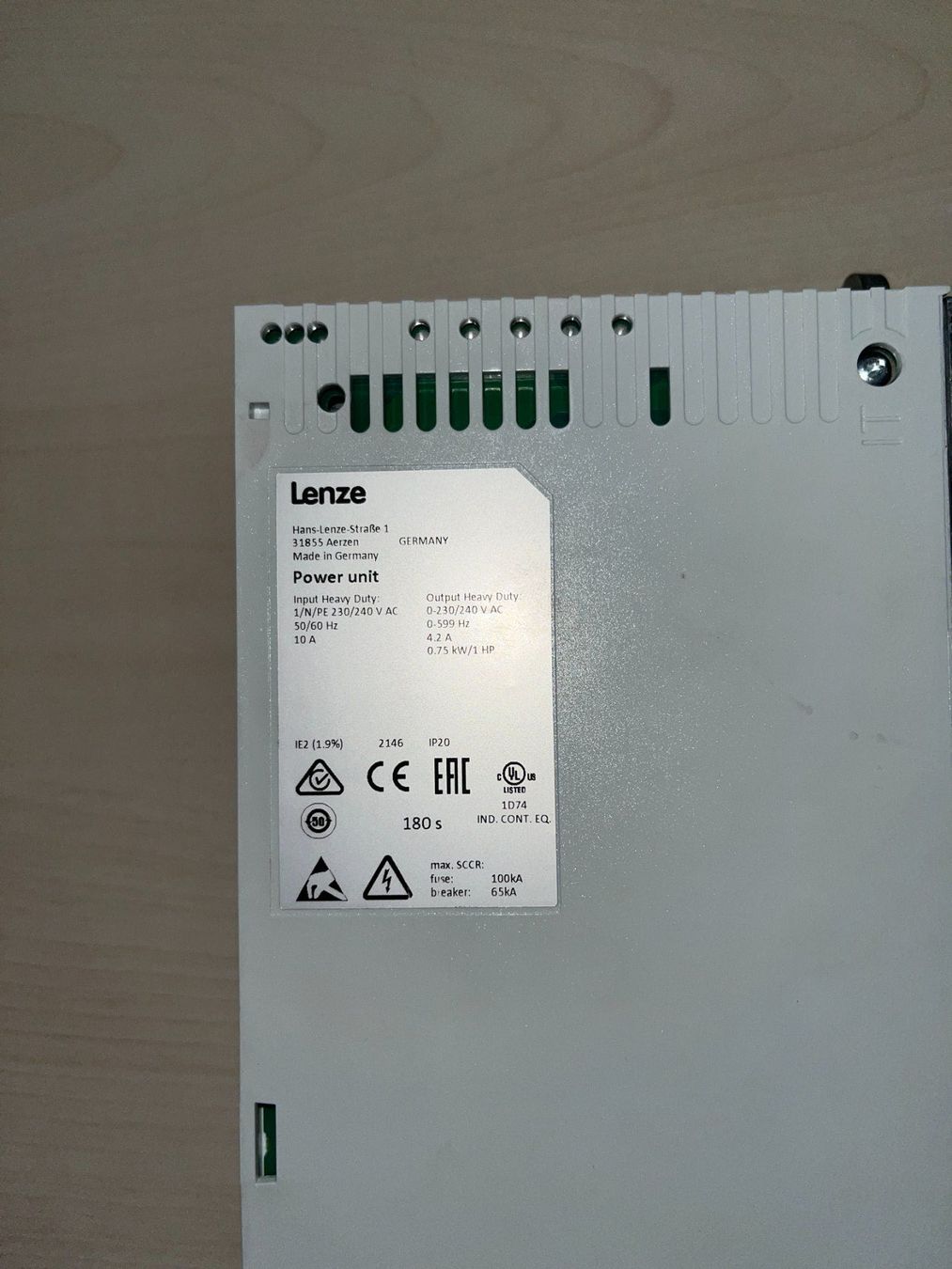 Lenze Elektronikbauteile: Lenze FU i550/ 0.75Kw – Neu und originalverpackt aus Wauwil von ISELI_ENERGIE_AG 2