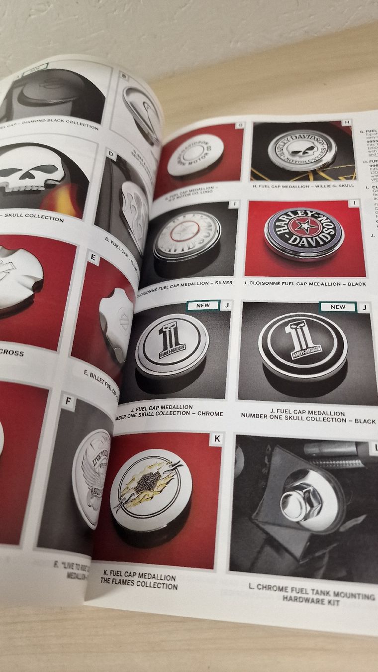 Libri: Harley-Davidson Zubehör Katalog - Customizing Ideen! – Usato da Herisau venduto da Antiques.AR 4
