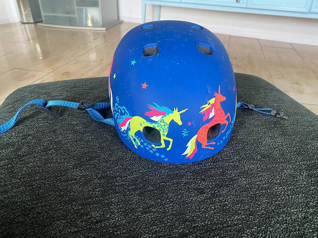 Caschi: Velohelm Einhorn Grösse 52-58cm – Usato da Ittigen venduto da mar_9fd6