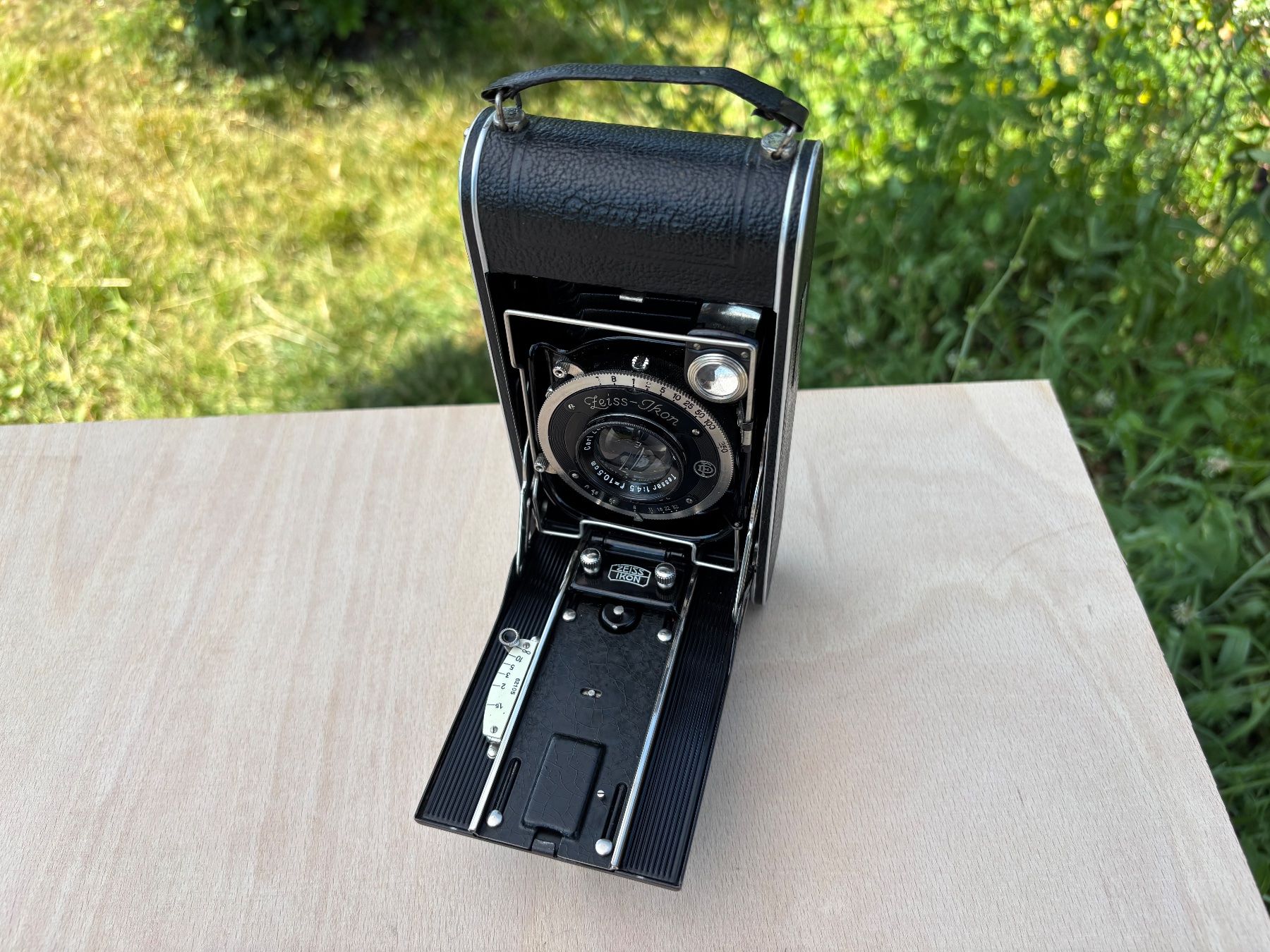 Zeiss Fotocamera: antike Zeiss Ikon Cocarette Kamera – Usato da Feldbach venduto da Olive1 5