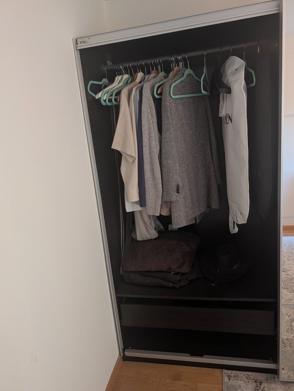 Ikea Schränke: IKEA PAX Kleiderschrank – Gebraucht aus Richterswil von mostafa_fahim 3