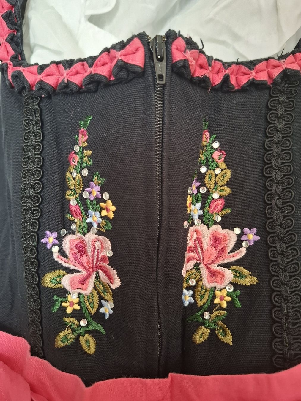 Vestiti: Dirndl Landhaus Gr.32 – Usato da Rotkreuz venduto da PrelovedPicks 1