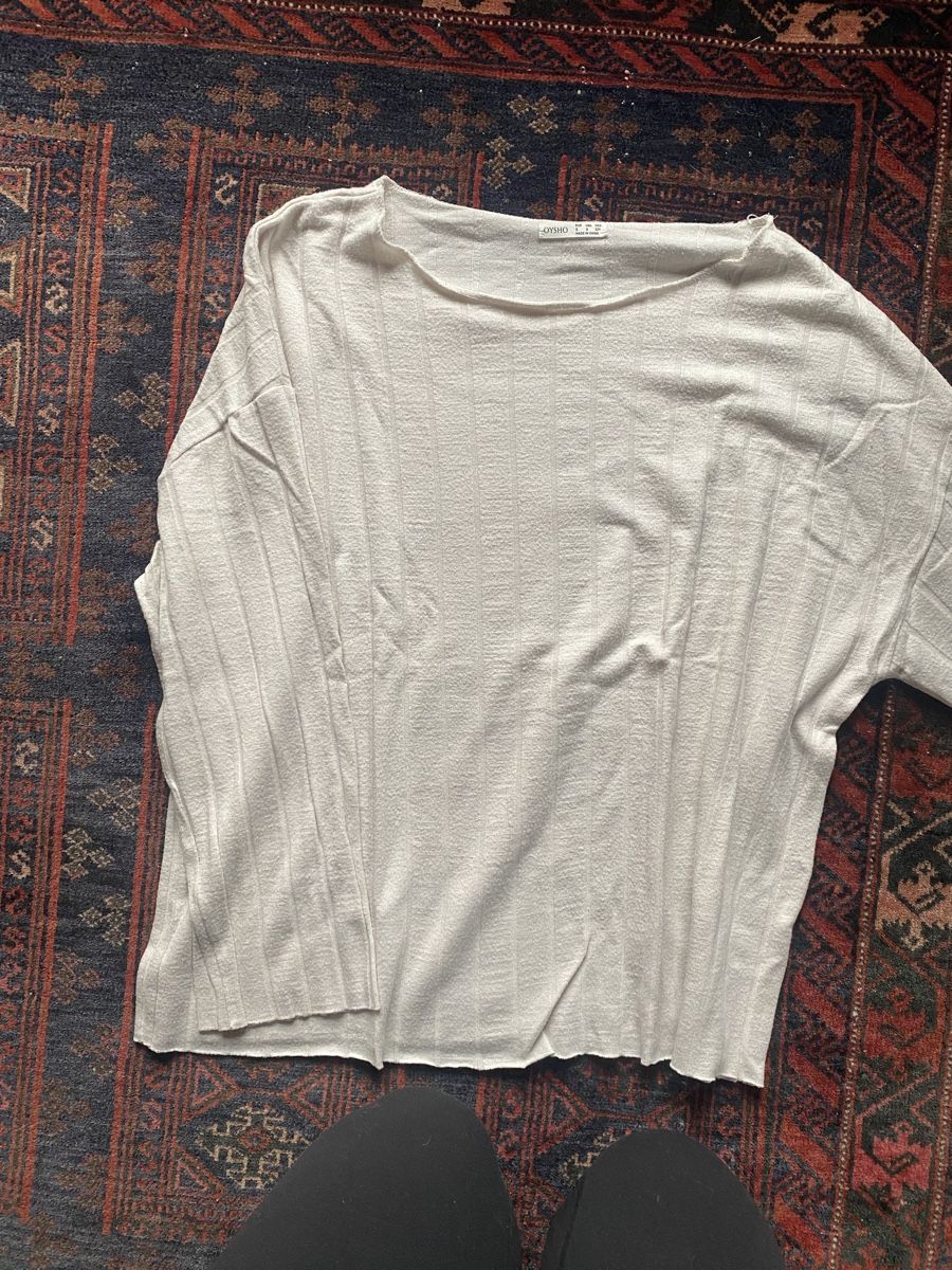 Oysho Tops: Pull Oysho blanc, texture rayée, taille S – Gebraucht aus Epagny von nie_n5yb 1