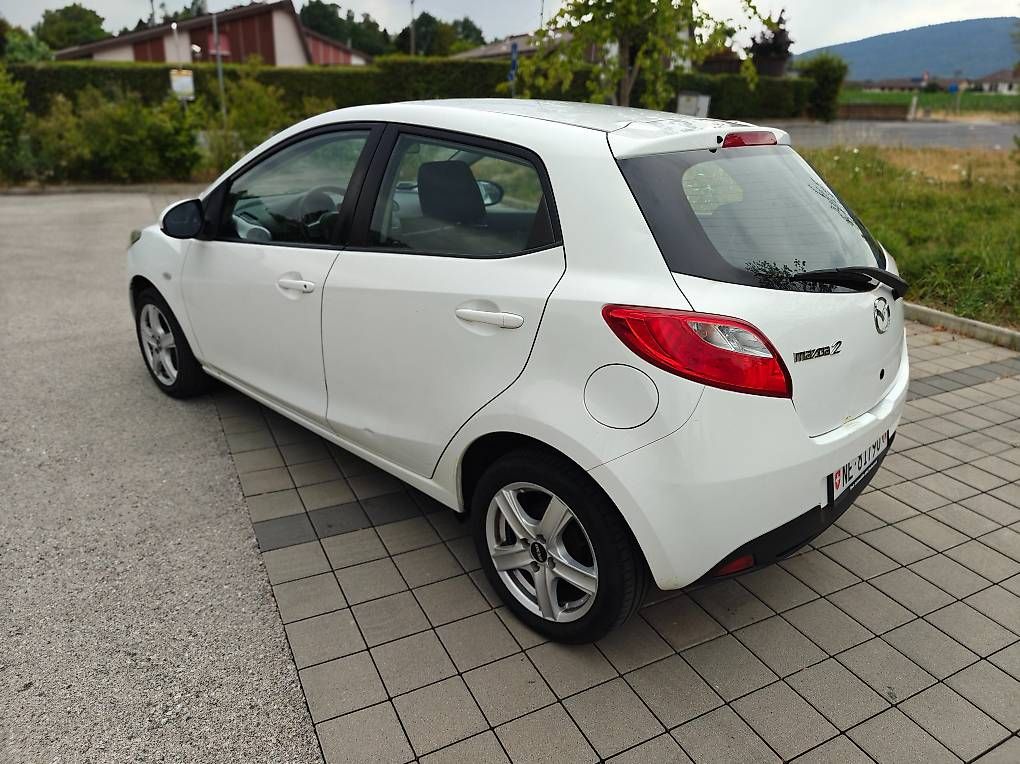Mazda Automobili: Mazda 2 1.3 HP – Usato da Marin-Epagnier venduto da Jac00b 3
