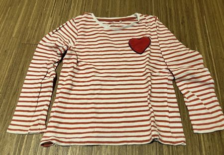 Langarmshirt mit Herz Gr. 122/128, Name It, Top Zustand!