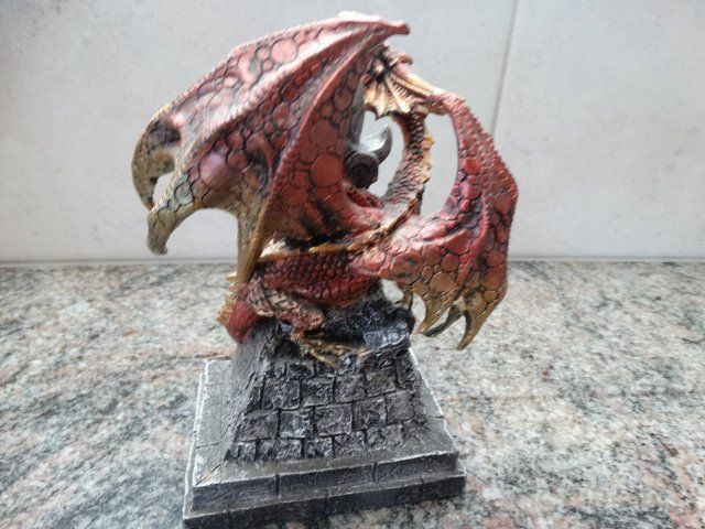 Figuren: Drachen Wachsfigur – Gebraucht aus Hüntwangen von Gandall
