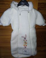 Fussack mit Kapuze aus 55% Polyacryl + 45% Baumwolle