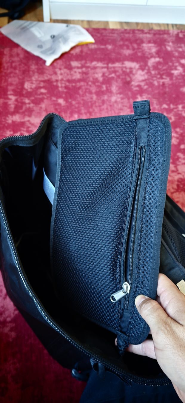 North Face Zaini: The North Face Backpack Black Like New Condition – Nuovo (secondo la descrizione) da Cortaillod venduto da osmani90 5