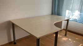 Grosser Pult ab 1Fr.