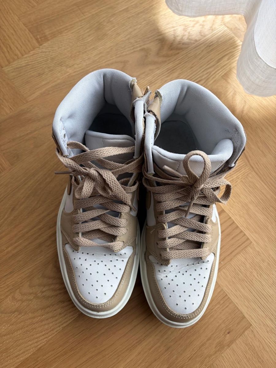 Jordan Scarpe da donna: Air Jordan 1 Elevate High - Grösse 36.5 – Usato da Buchs SG venduto da and_t5cg 1