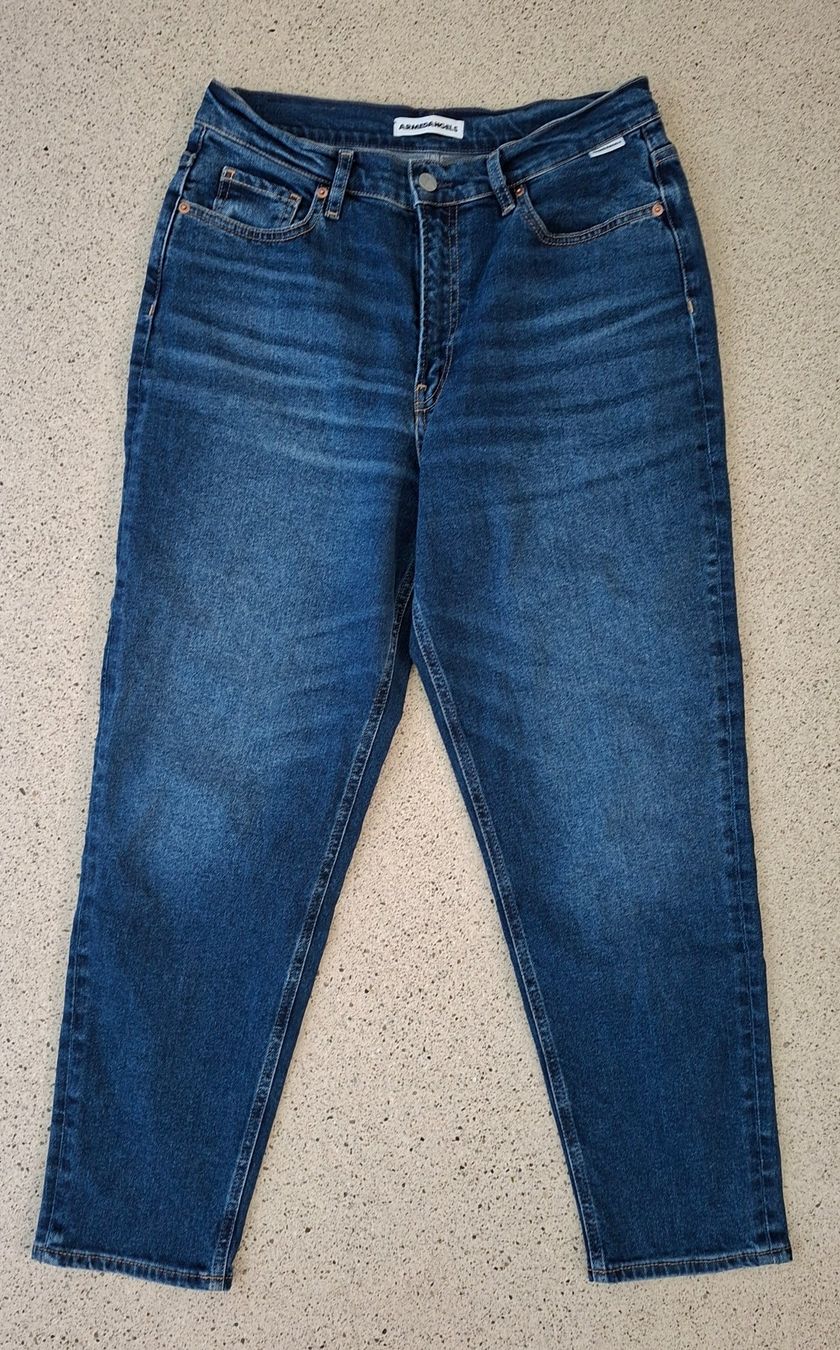 Armedangels Jeans: ARMEDANGELS Mairaa Mom Jeans Gr. 30/32 – Nuovo (secondo la descrizione) da Aarau venduto da Handsup0