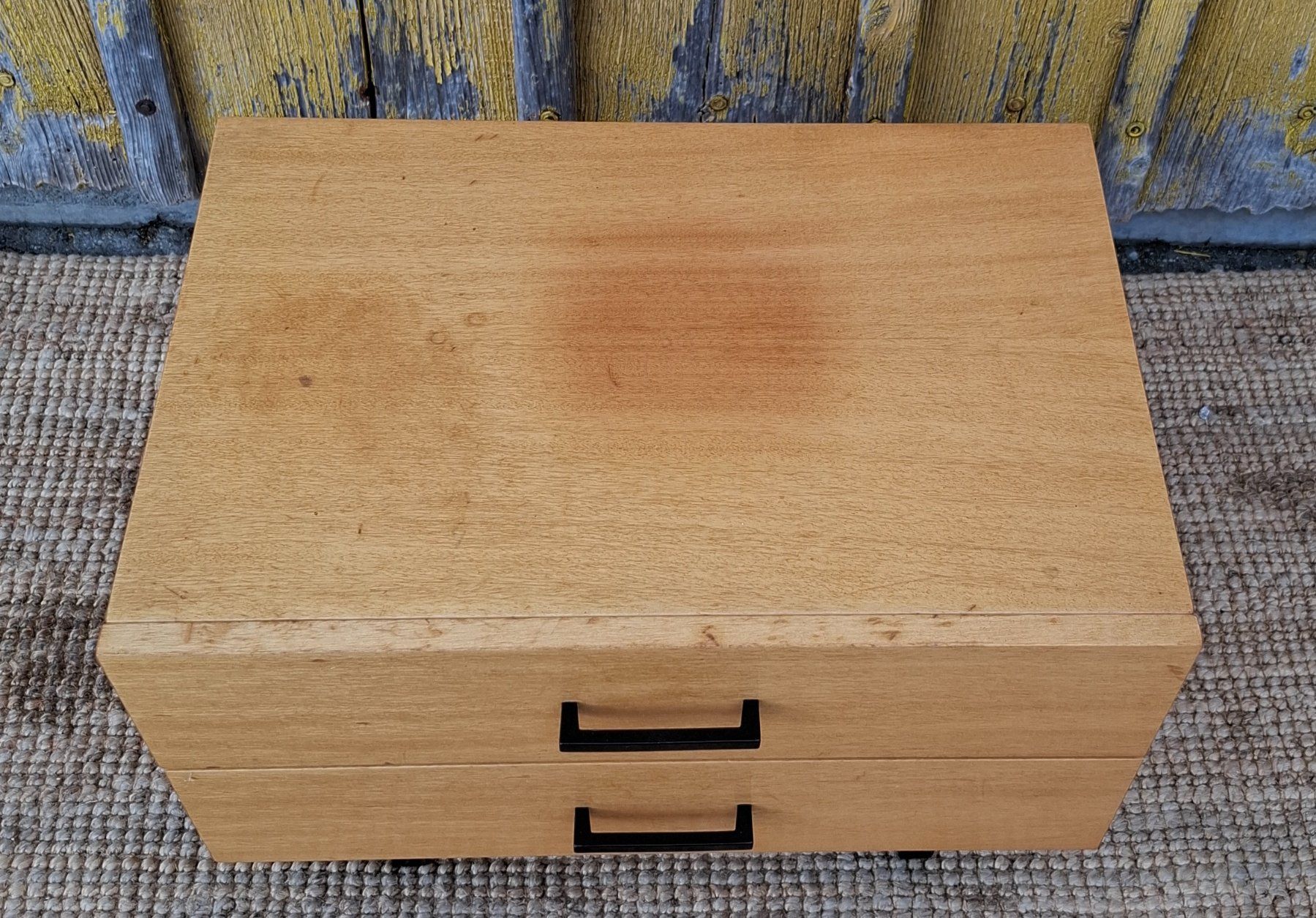 Cassettiere: Mid Century Nachtisch/Mini Kommode – Usato da Haslen AI venduto da Vintagelix 3