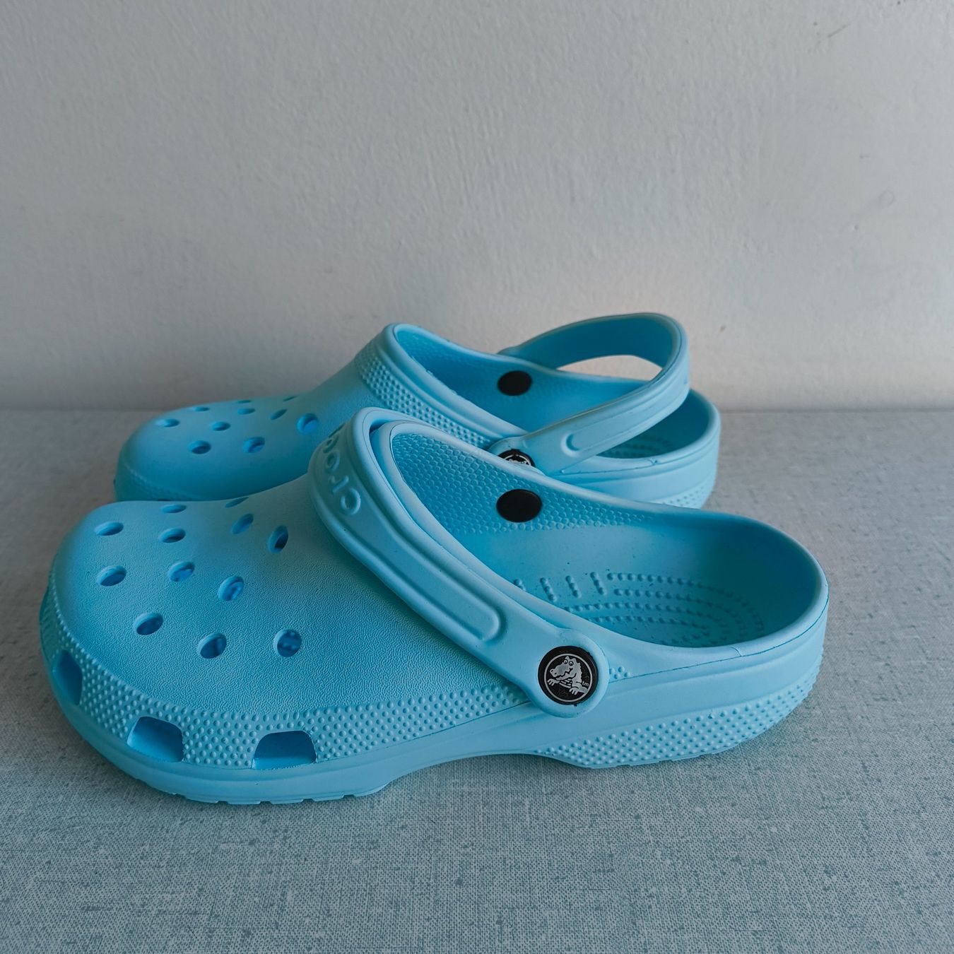 Crocs Schuhe für Jungen: Crocs Grösse J5, 37/38 – Neu und originalverpackt aus Uitikon Waldegg von PJLS1 2