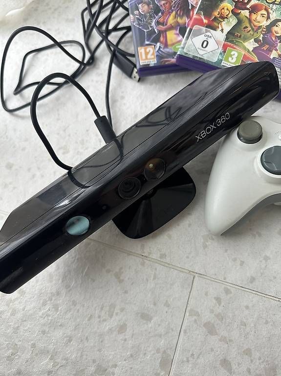 Konsolen: Xbox 360 console con kinect e 2 giochi – Gebraucht aus Paradiso von jo7_g8xk 2