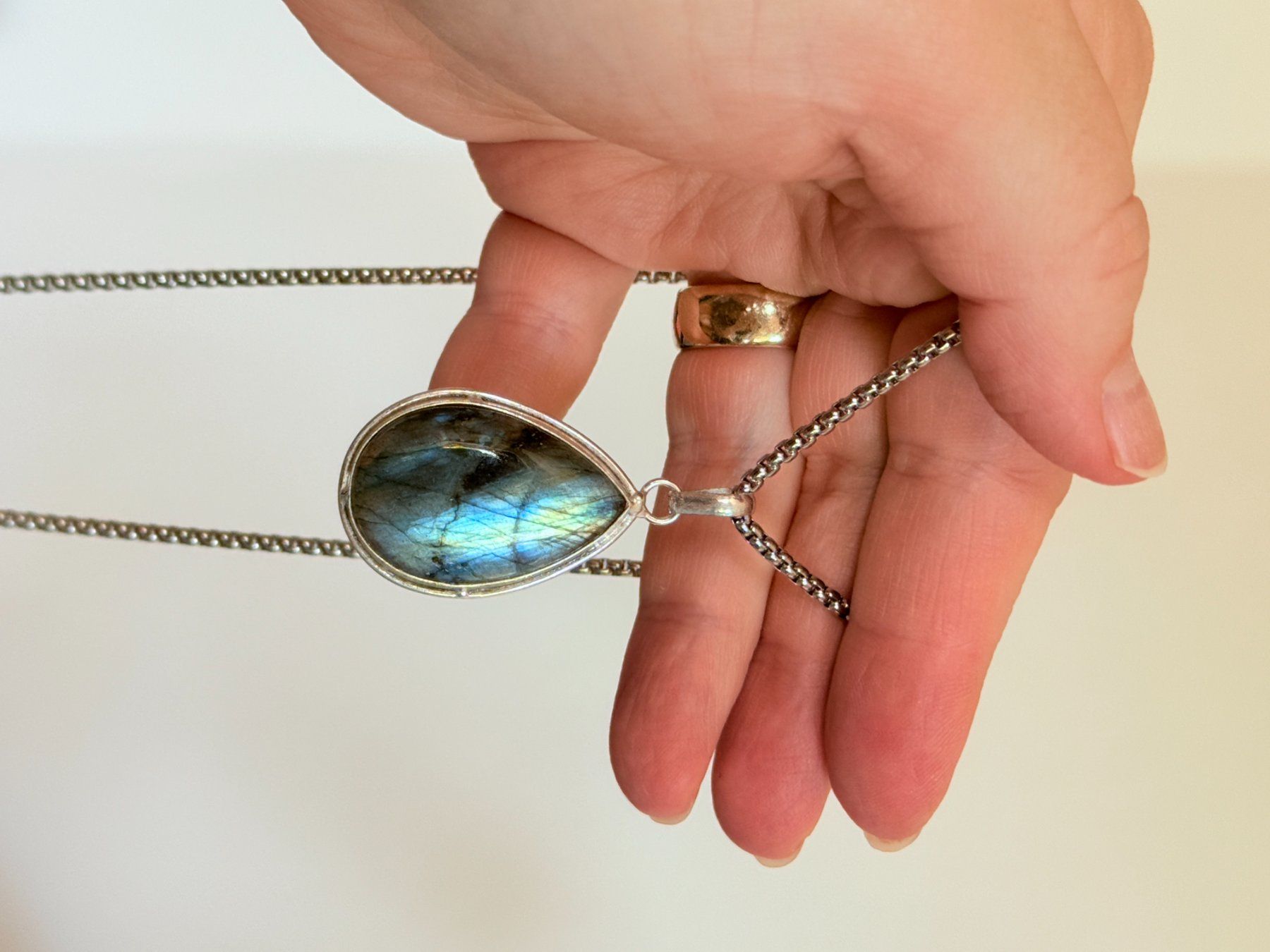 Catenine: Pendentif Labradorite unique - pour toutes ... – Nuovo e nell'imballaggio originale da Genève venduto da AWWA 6