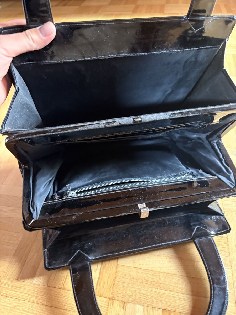 Taschen für Damen: Lackledertasche – Gebraucht aus Ardez von helena.erny 2