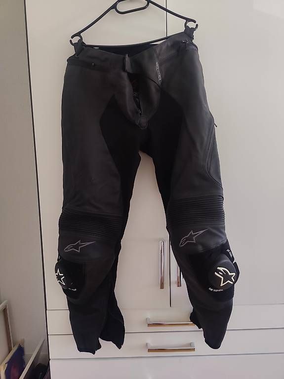 Pantaloni: Alpinestar Motorrad-Lederhose – Usato da Oetwil an der Limmat venduto da sabihexe