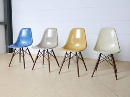 Eames DSW Fiberglass Chairs Herman Miller | 4er Set