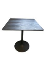 massiver Holztisch / kleiner Esstisch / Beistelltisch