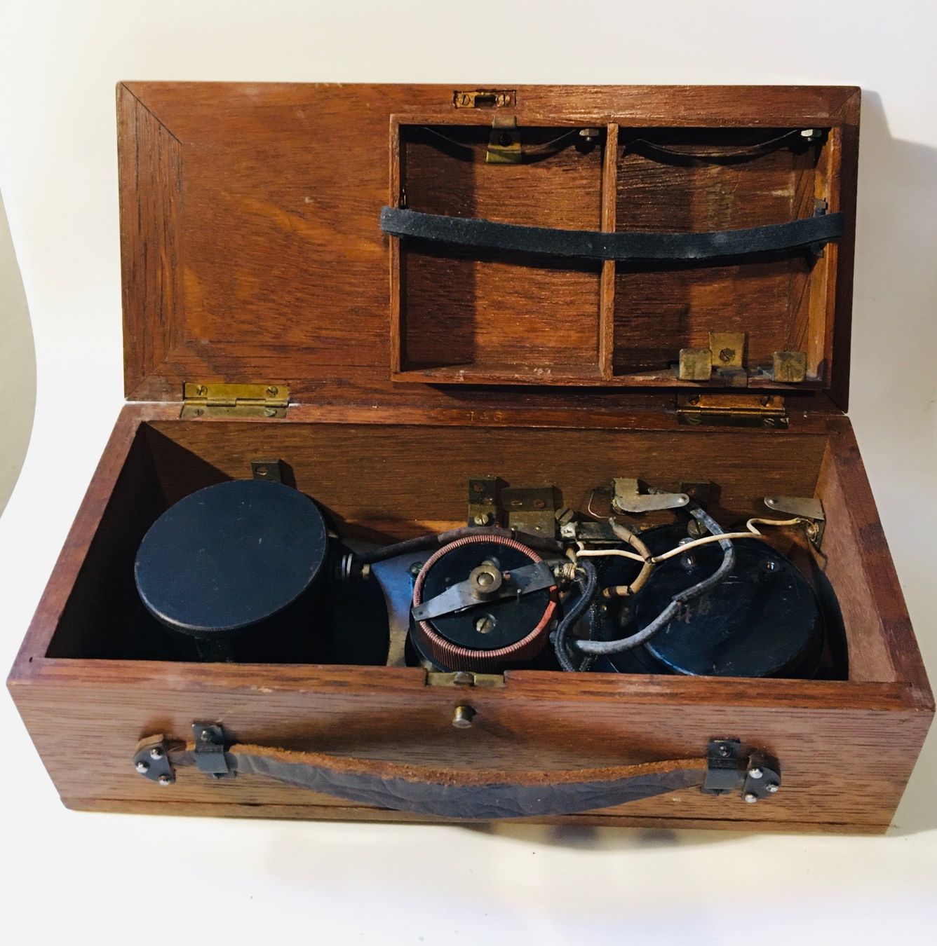 Misurare: Ancien appareil de mesure – Difettoso da Cornaux NE venduto da THX01 3