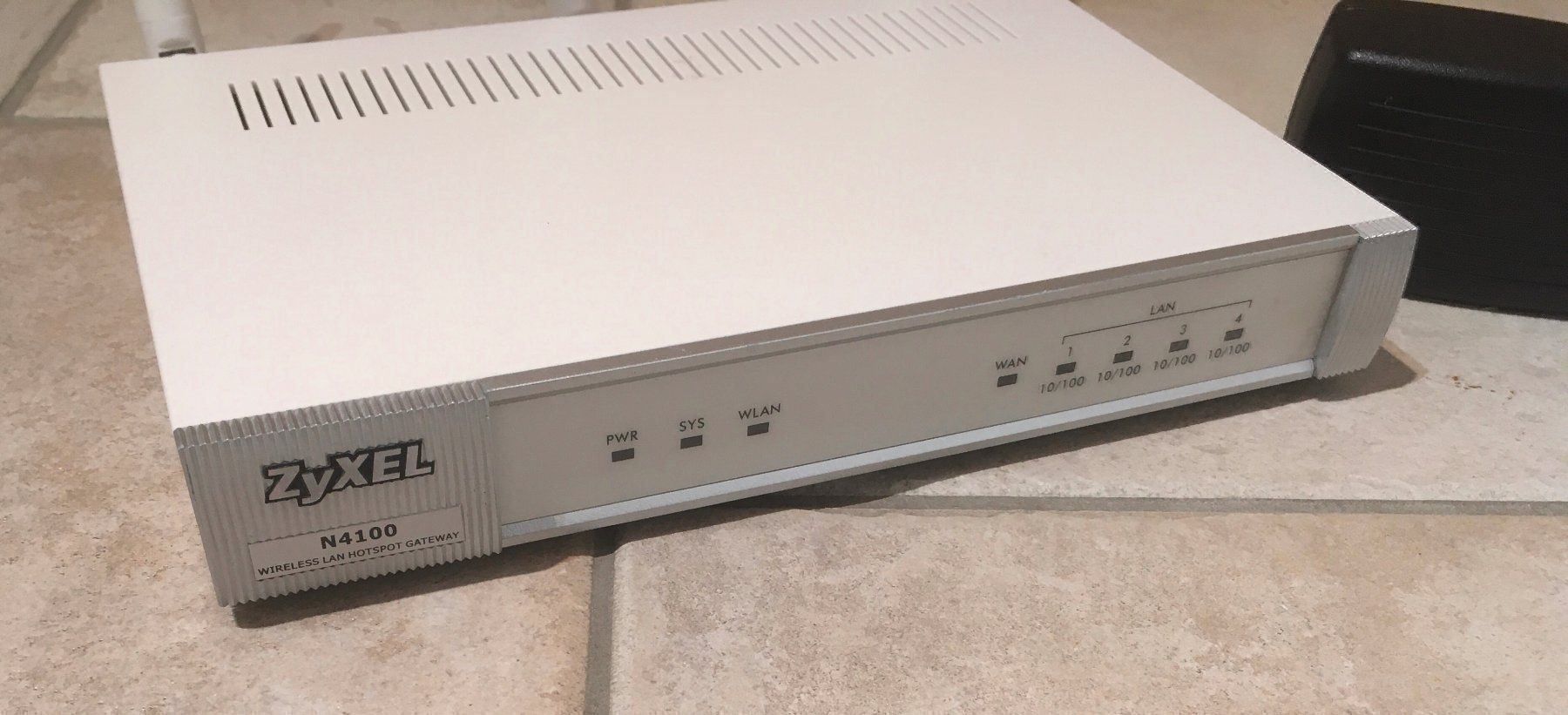 Zyxel Modem & Router: Zyxel N4100, Wireless Router, 300Mbit/s – Usato da Saas-Grund venduto da GarageSaleToday 1