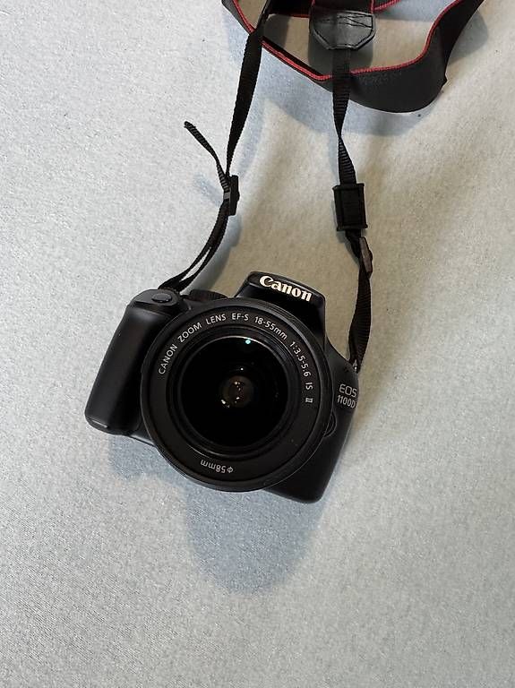 Fotocamera: Canon EOS 1100D – Usato da Sins venduto da DosSantosM 1