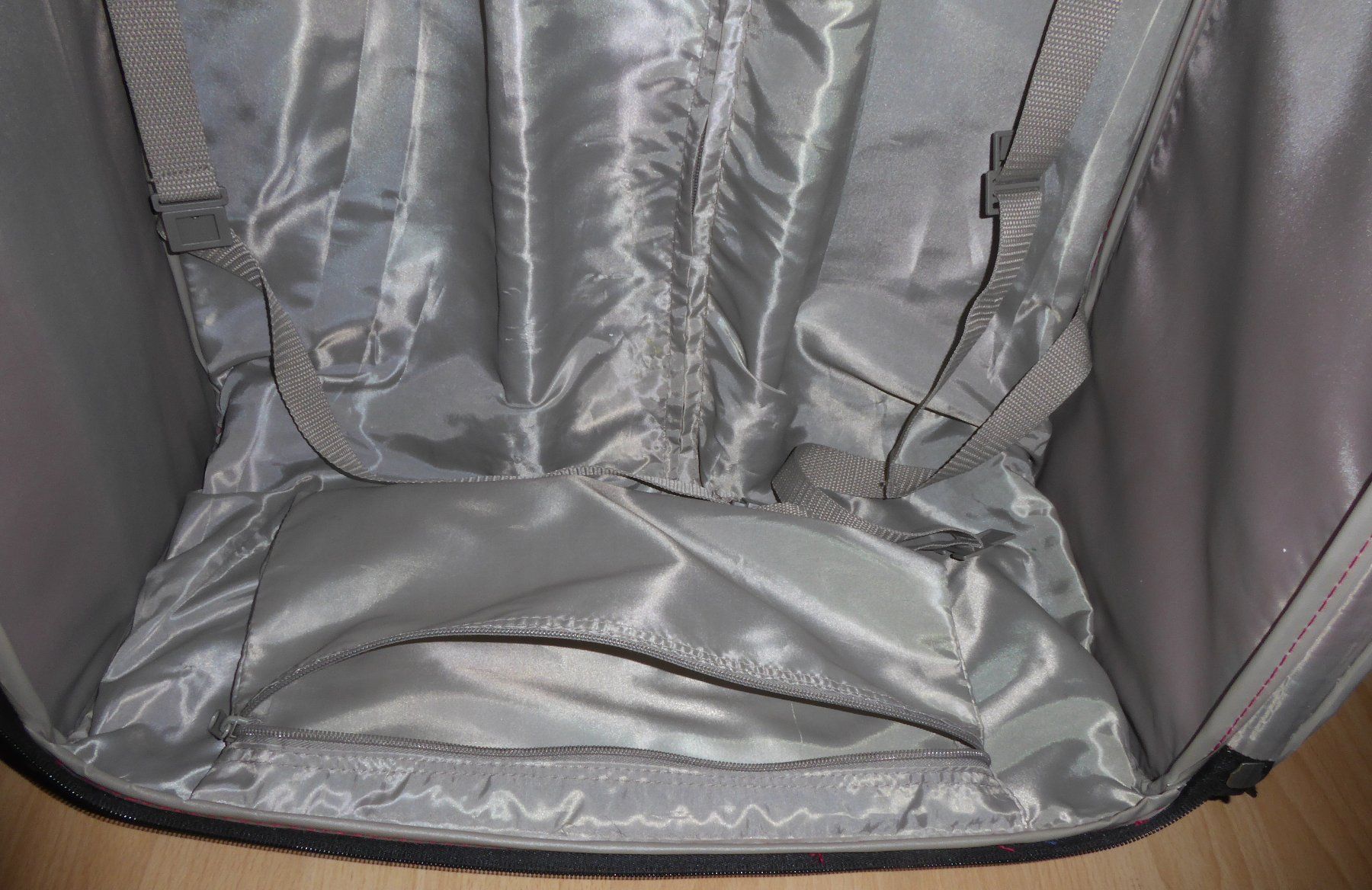 Valises de voyage: Rollenkoffer 70cm rot Titan – D'occasion à Gossau SG par oreliefredy 6