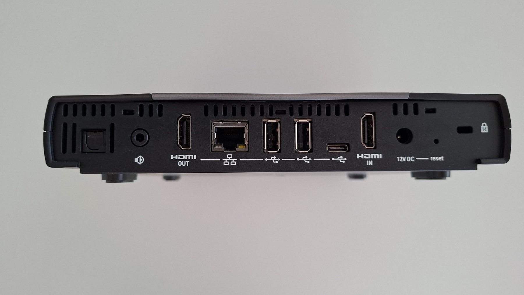 Barco Unità & Adattatore: Barco ClickShare CSE-200+ Konferenzsystem mit 3 Buttons – Usato da Hünenberg See venduto da Papilionidae 5