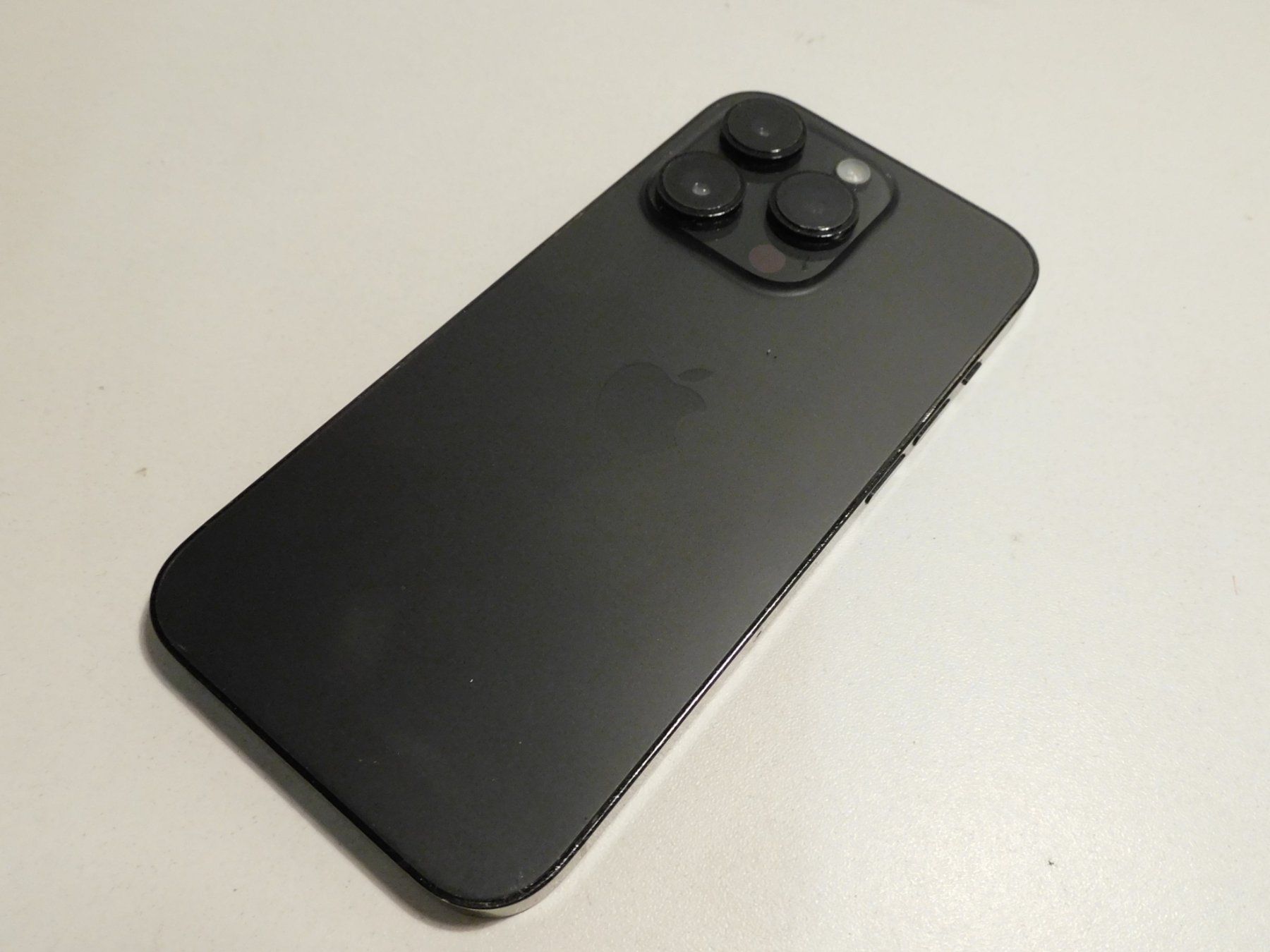 Apple Handys / Smartphones: Apple iPhone 14 Pro schwarz Telephon Apple Handy – Gebraucht aus Sursee von 76 2