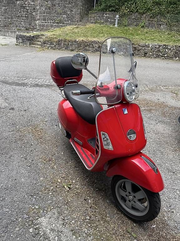 Scooter: Piaggio Vespa GTS 250 – Usato da Altdorf UR venduto da Edoh0