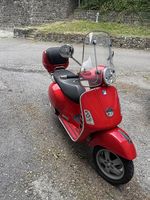 Piaggio Vespa GTS 250