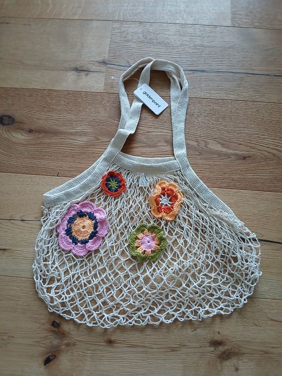 Tessuto di organza cucito a mano su applicazioni di fiori, forniture