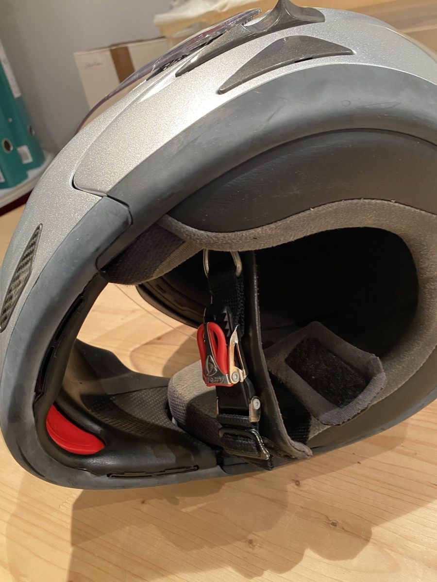 Airoh Helme & Visiere: Helm – Gebraucht aus Altendorf von 1965roland 4