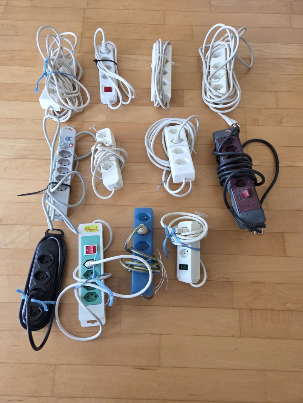 Spine: Steckleisten – Usato da Inwil venduto da mein08b 1