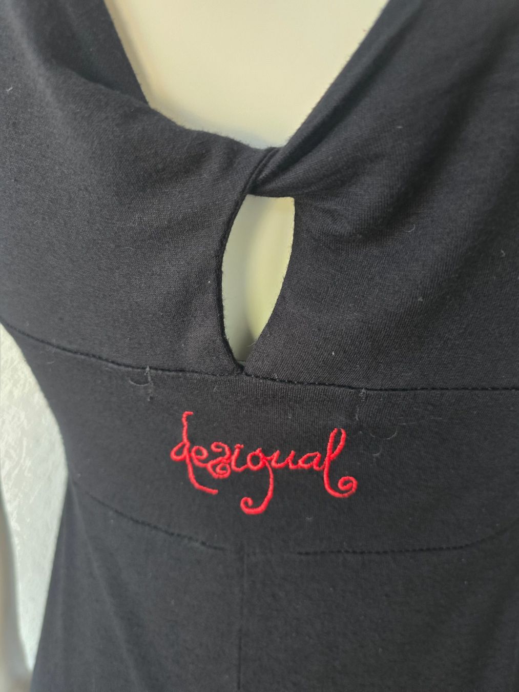 Desigual Robes: Robe Desigual.taille-S – D'occasion à Les Verrières par kitel79 9