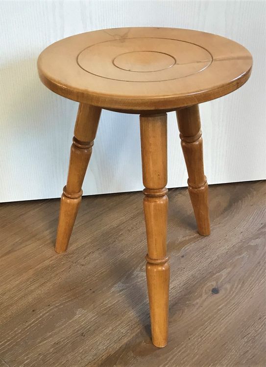 Schöner Pflanzenhocker Blumenhocker Holz älter vintage Kaufen auf