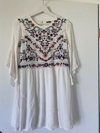Kleid weiss bestickt Only