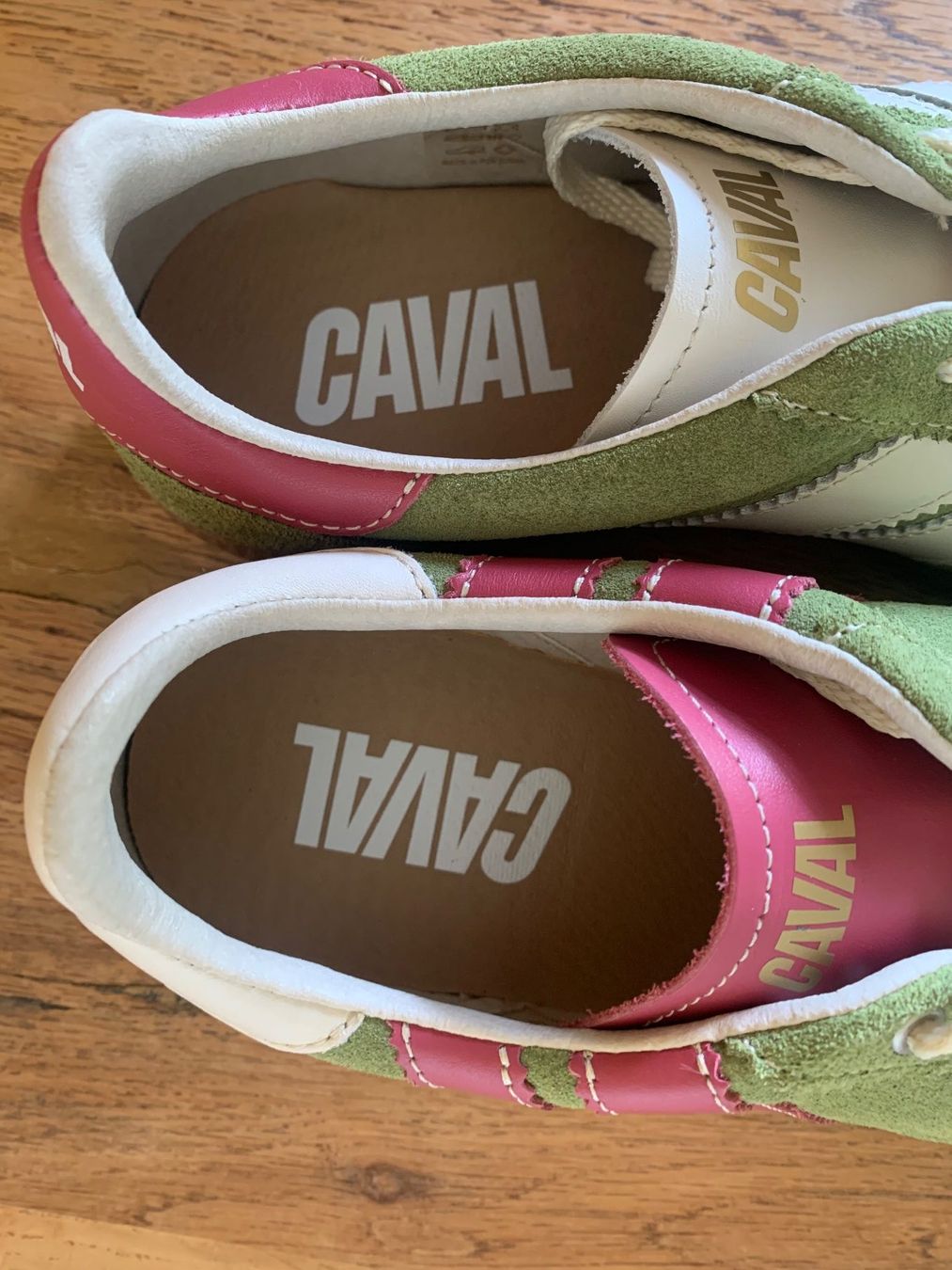 Scarpe da donna: Sneakers CAVAL modèle "matcha berry" taille 37 neuves – Nuovo (secondo la descrizione) da Genève venduto da sanchka0 6