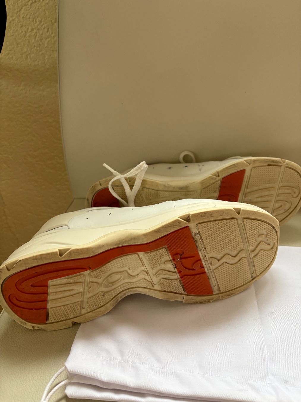 Santoni Scarpe da uomo: Santoni Ledersneaker Gr. 37 weiss – Usato da Härkingen venduto da sus_y7s8 4