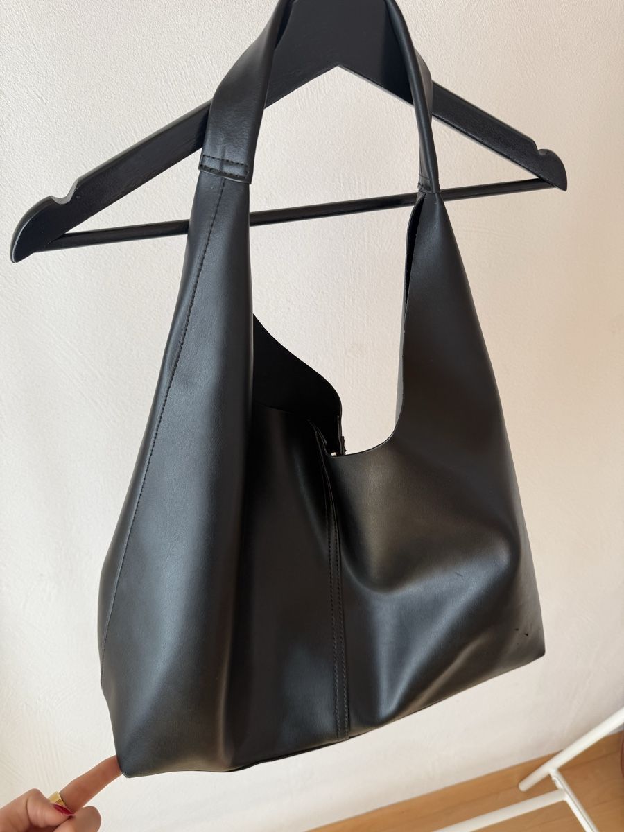 Na-kd Sacs femmes: NAKD-Ledertasche mit Knopfverschluss – D'occasion à Gsteigwiler par Styxi 1