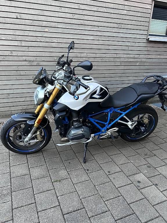 Strada: BMW R 1200 R / LC – Usato da Nesslau venduto da Gamslu