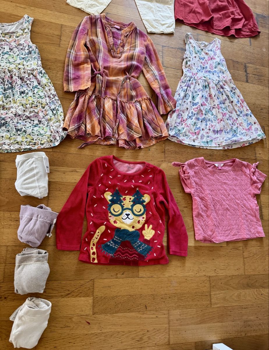 Lotti & Set di vestiti: Kleiderpaket 110/116 – Usato da Dierikon venduto da FraeuleinMaus17 1