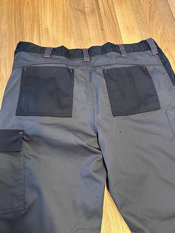 Pantaloni: Arbeitshose Männer – Usato da Berikon venduto da Alice_z 2