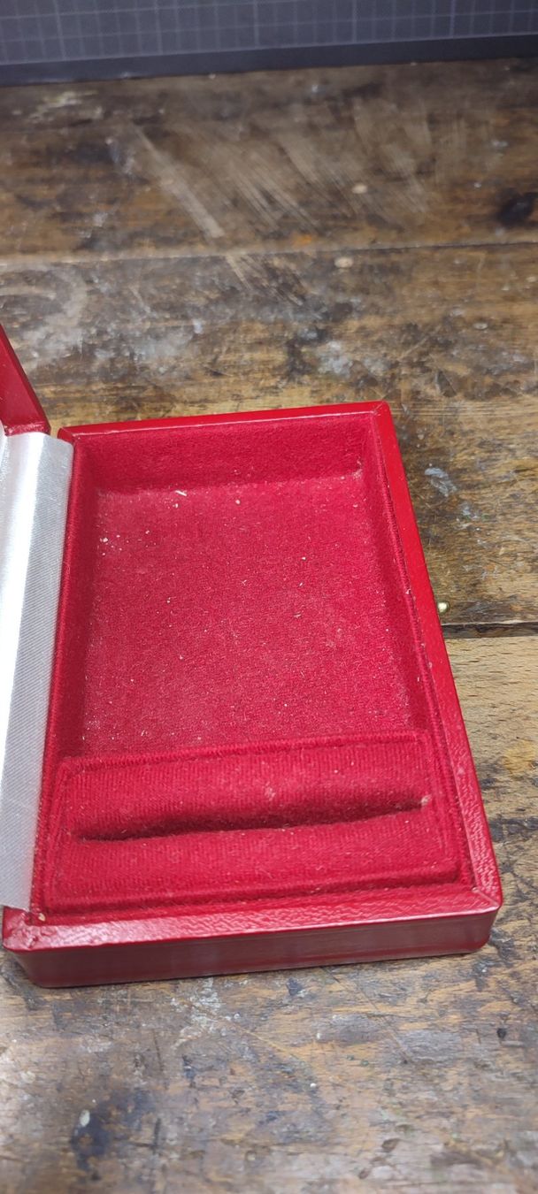 Pots: Wunderschöne alte Schmuck Schattule  Box – D'occasion à Gelterkinden par MYSTOREFORYOU4460 1