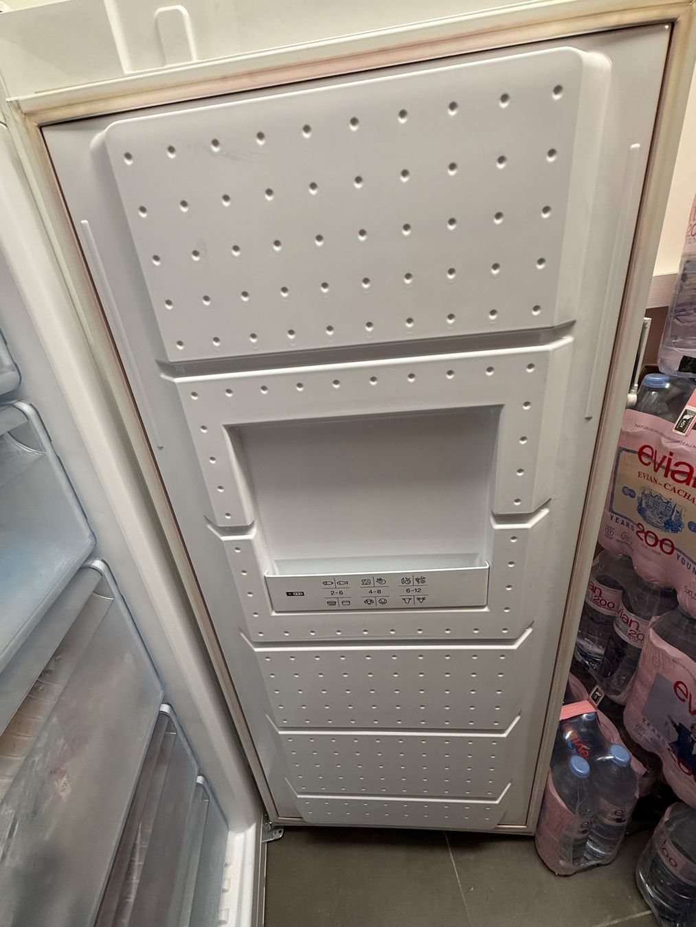 Bosch Congelatori: BOSCH Tiefkühlschrank – Usato da Hindelbank venduto da m-see 2