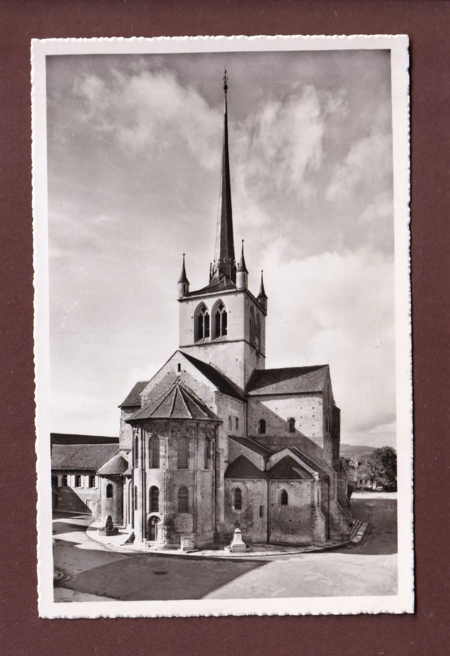 Cartes postales: PAYERNE - L'Abbatiale – D'occasion à Pully par nicecards